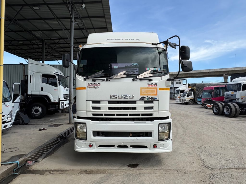 ISUZU GXZ 360แรงม้า หัวลาก 10ล้อ  ปี 58 💙 ISUZU GXZ 360แรงม้า หัวลาก 10ล้อ  ปี 58 💙