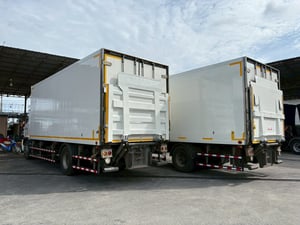 Hino Victor 240 ปี 60 6 ล้อ ตู้เย็น เทอร์โมคิง พร้อมลิฟต์ท้าย Hino Victor 240 ปี 60 6 ล้อ ตู้เย็น เทอร์โมคิง พร้อมลิฟต์ท้าย