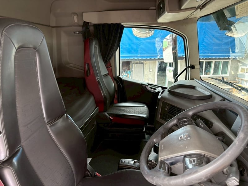 VOLVO FH 440แรงม้า รถบรรทุก หัวลาก 10ล้อ ปี2017