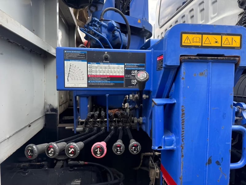 ISUZU FTR ปี 62 เครน TADANO 5 ตัน  5 ปลอก