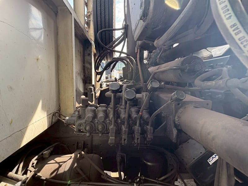 Hino victor240 ติดตั้งเครนพับ 3 ตัน ปี 62 Hino victor240 ติดตั้งเครนพับ 3 ตัน ปี 62