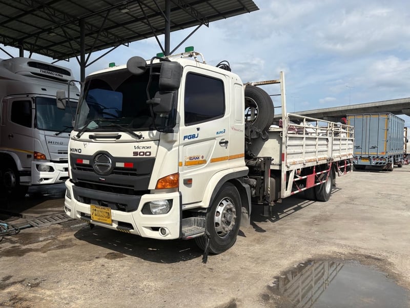 Hino victor240 ติดตั้งเครนพับ 3 ตัน ปี 62 