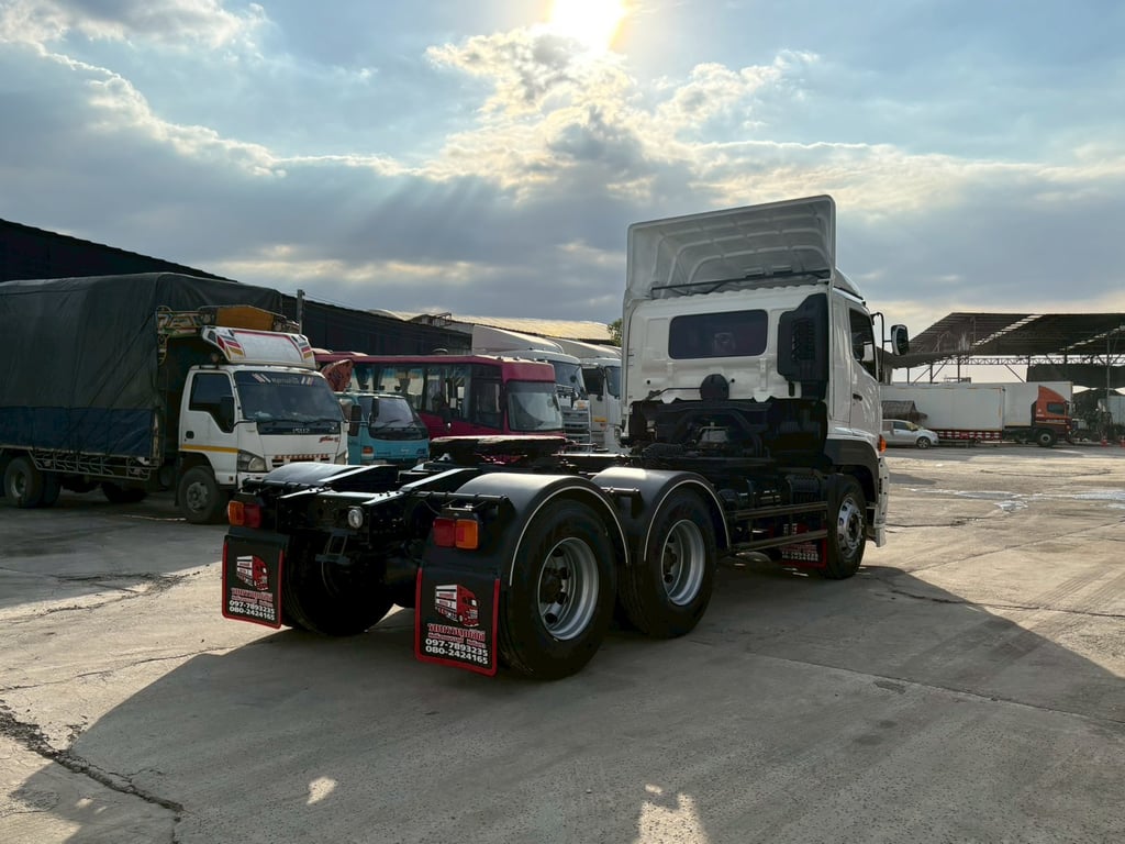HINO FM 344แรงม้า รถบรรทุก 10ล้อ หัวลาก เฉพาะหัว ปี 63  เลขไมล์ 383,000 กม. HINO FM 344แรงม้า รถบรรทุก 10ล้อ หัวลาก เฉพาะหัว ปี 63  เลขไมล์ 383,000 กม.