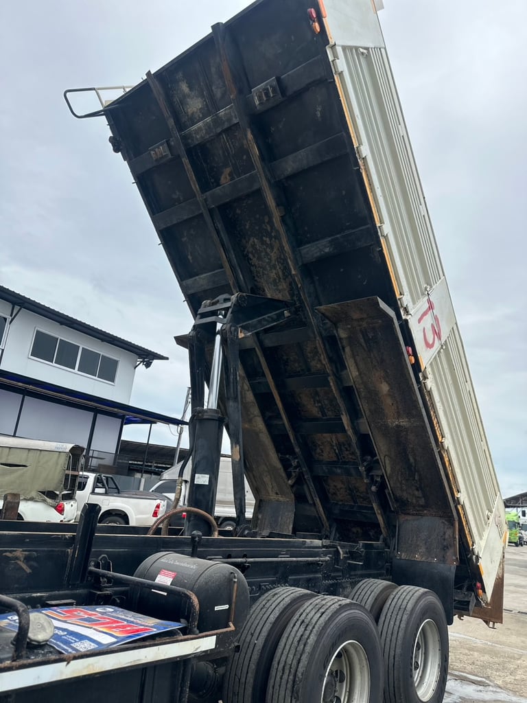 HINO FM 344แรงม้า 10ล้อ ดั้มพ์ ปี2022 เลขไมล์ 170,000 กม. HINO FM 344แรงม้า 10ล้อ ดั้มพ์ ปี2022 เลขไมล์ 170,000 กม.