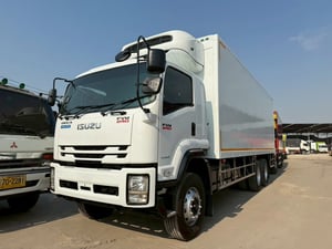 10 ล้อตู้เย็น ISUZU FVM 240 ยาว7.5เมตร ปี  62 