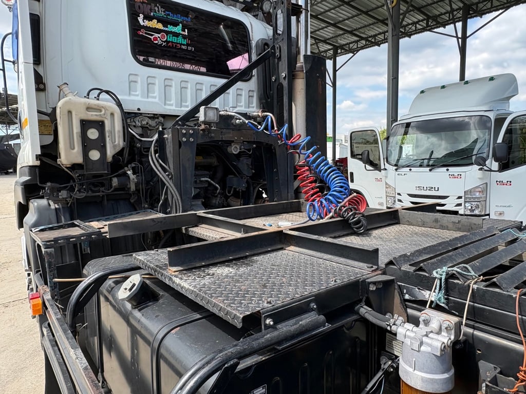 ISUZU GXZ 360แรงม้า หัวลาก 10ล้อ  ปี 58 💙 ISUZU GXZ 360แรงม้า หัวลาก 10ล้อ  ปี 58 💙