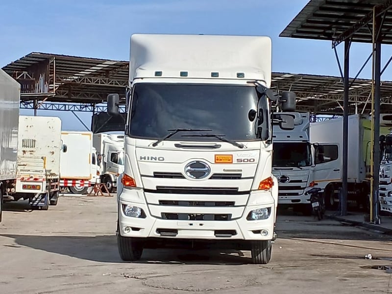 HINO FM 344 - 380 แรงม้า รถบรรทุก 10 ล้อ หัวลาก มี 5 คัน