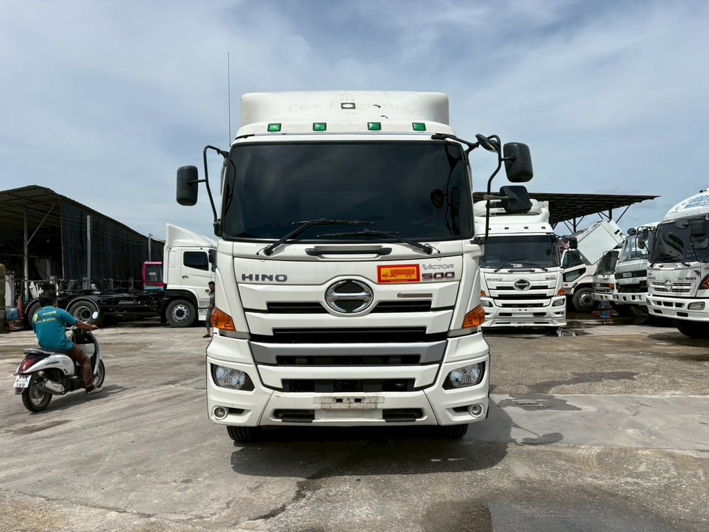 Hino Victor 10 ล้อ หัวลาก ปี 64