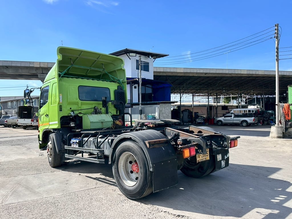 HINO FG 212แรงม้า รถบรรทุก หัวลาก 6ล้อ ปี2012 HINO FG 212แรงม้า รถบรรทุก หัวลาก 6ล้อ ปี2012