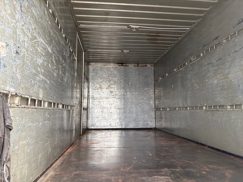 ISUZU FRR 190 ตู้ 3 บาน ยาว 5.5  ปี 63