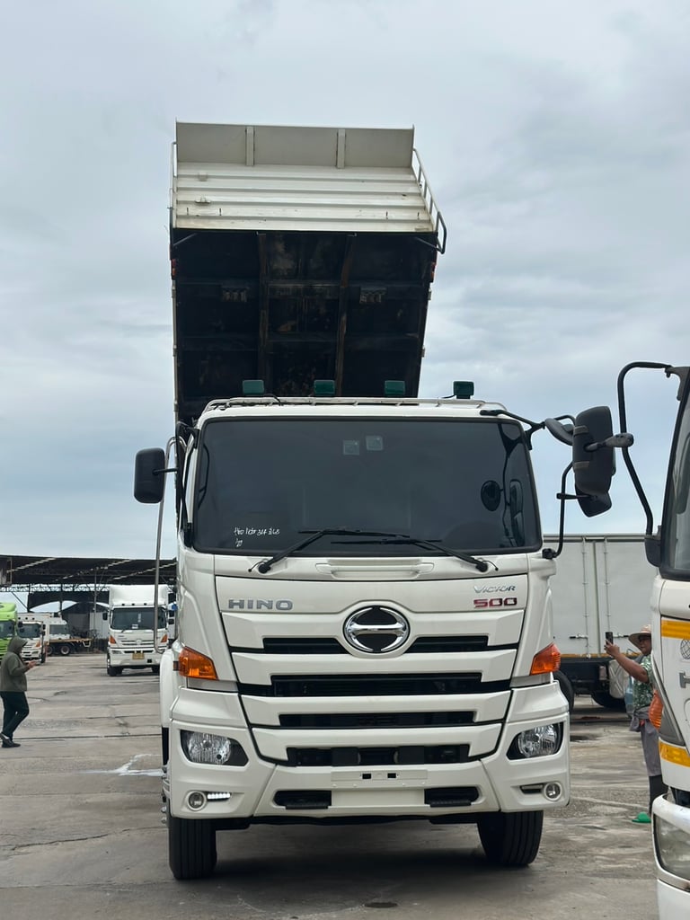 HINO FM 344แรงม้า 10ล้อ ดั้มพ์ ปี2022 เลขไมล์ 170,000 กม. HINO FM 344แรงม้า 10ล้อ ดั้มพ์ ปี2022 เลขไมล์ 170,000 กม.