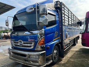 HINO FC 210แรงม้า รถบรรทุก 6ล้อ กระบะเลส ปี2019 เลขไมล์น้อยกว่า 50,000 กม.