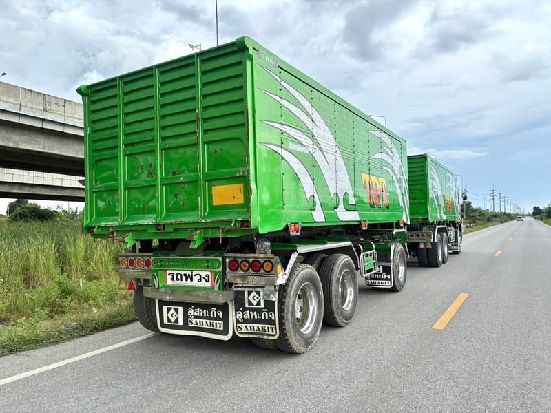พ่วงดั้ม FXZ 360 ปี 65 ไมล์น้อยเพียง 120,000 km. รถสวยมาก สภาพพร้อมใช้งาน รถเดิมไม่มีอุบัติเหตุ