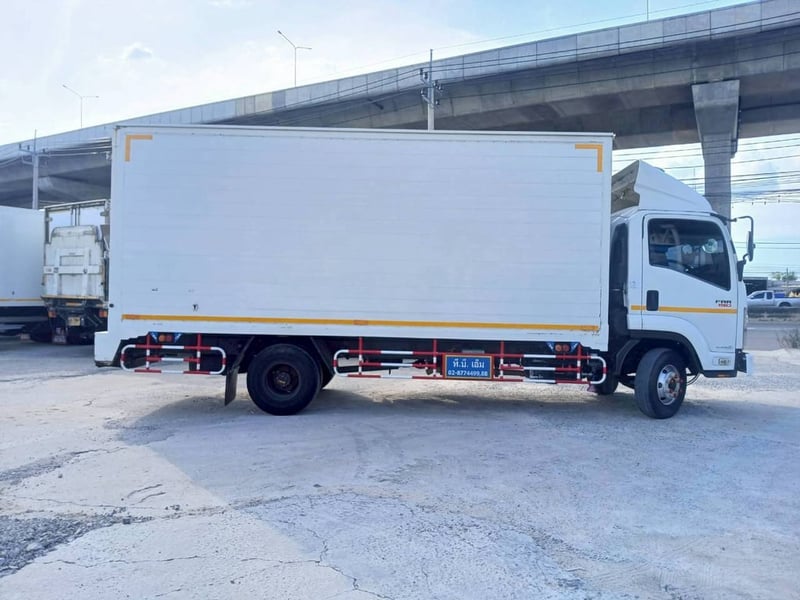 ISUZU FRR 190 ตู้ 3 บาน ยาว 5.5  ปี 63