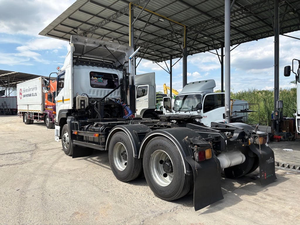 ISUZU GXZ 360แรงม้า หัวลาก 10ล้อ  ปี 58 💙 ISUZU GXZ 360แรงม้า หัวลาก 10ล้อ  ปี 58 💙