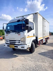 ISUZU FRR 190 ตู้ 3 บาน ยาว 5.5  ปี 63