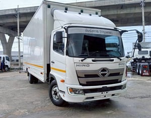 Hino FC 210 แรง ปี 65 ตู้ 3 บาน  ยาว 6.5 ม.