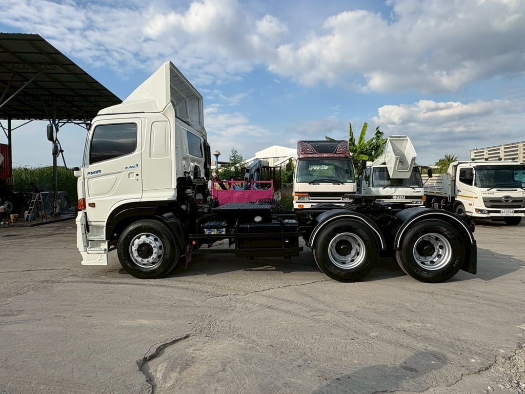 HINO FM 344แรงม้า รถบรรทุก 10ล้อ หัวลาก เฉพาะหัว ปี 63  เลขไมล์ 383,000 กม. HINO FM 344แรงม้า รถบรรทุก 10ล้อ หัวลาก เฉพาะหัว ปี 63  เลขไมล์ 383,000 กม.