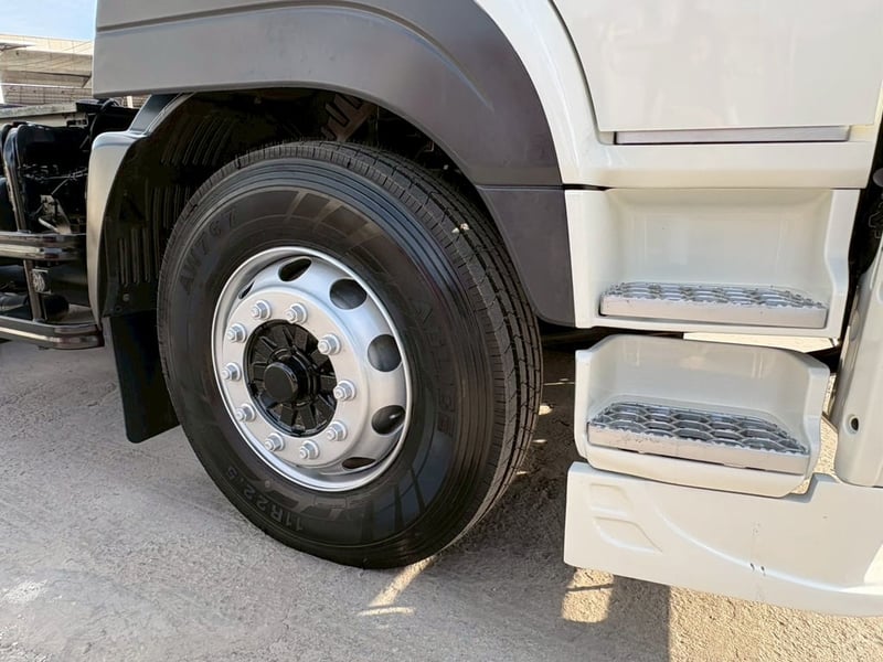 HINO FM 344แรงม้า รถบรรทุก 10ล้อ หัวลาก เฉพาะหัว ปี 63  เลขไมล์ 383,000 กม.