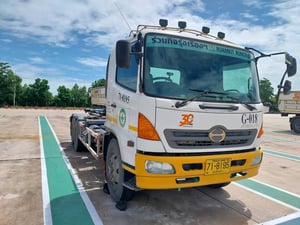 ขายรถ 10 ล้อ Hook lift 3 เพลา ยี่ห้อ Hino รุ่น FL1JNRA 245 แรง ปี 2550
