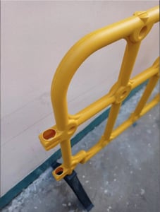 แผงกั้นจราจร Plastic Road Barrier รุ่น RB2 แผงกั้นจราจร Plastic Road Barrier รุ่น RB2
