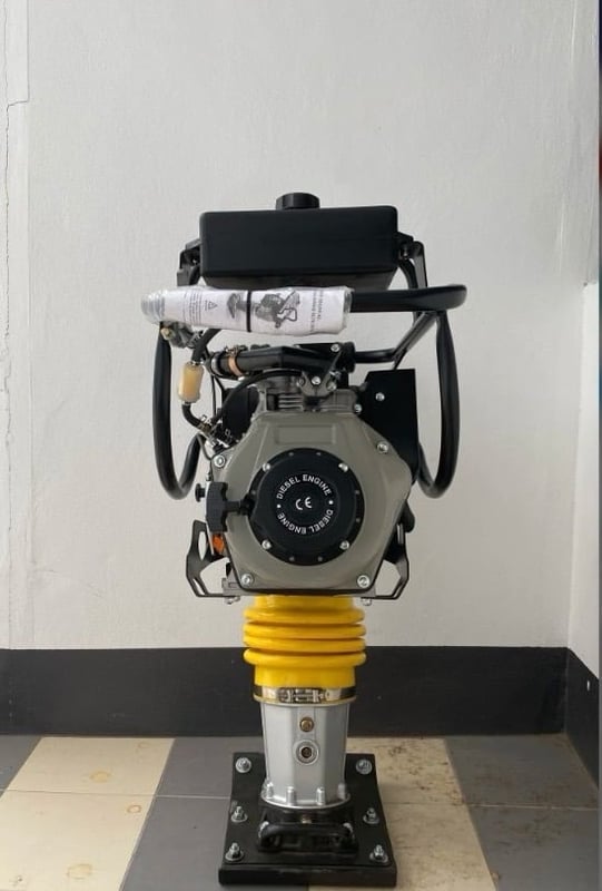 เครื่องตบกระโดด RM 80 B Vibratory Rammer Machine