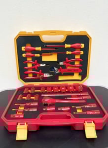ชุดเครื่องมือหุ้มฉนวนกันไฟฟ้า Insulated Tool Set