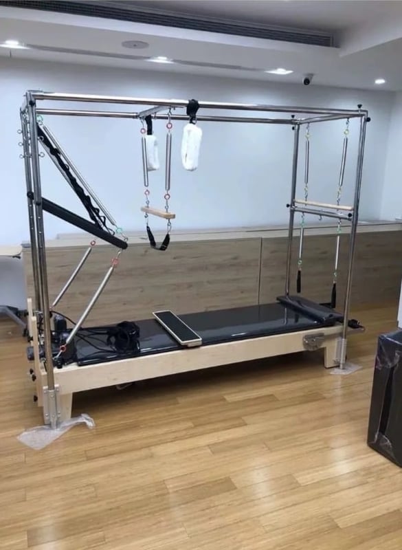 พิลาทิส คาดิแลค เครื่องรีฟอร์มเมอร์ Pilates Reformer Cadillac Machine
