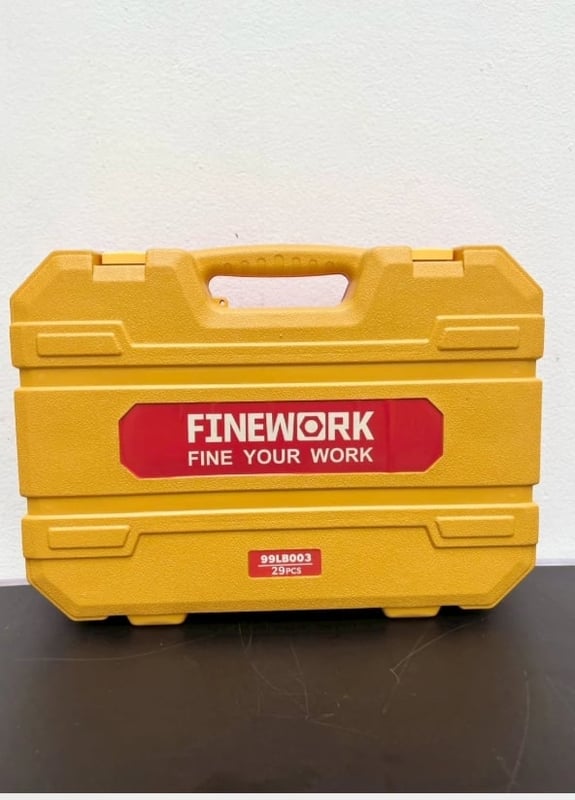 ชุดเครื่องมือหุ้มฉนวนกันไฟฟ้า Insulated Tool Set