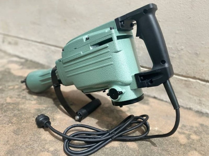 สกัดไฟฟ้า Demolition Hammer ยี่ห้อ LAWA (ลาวา)