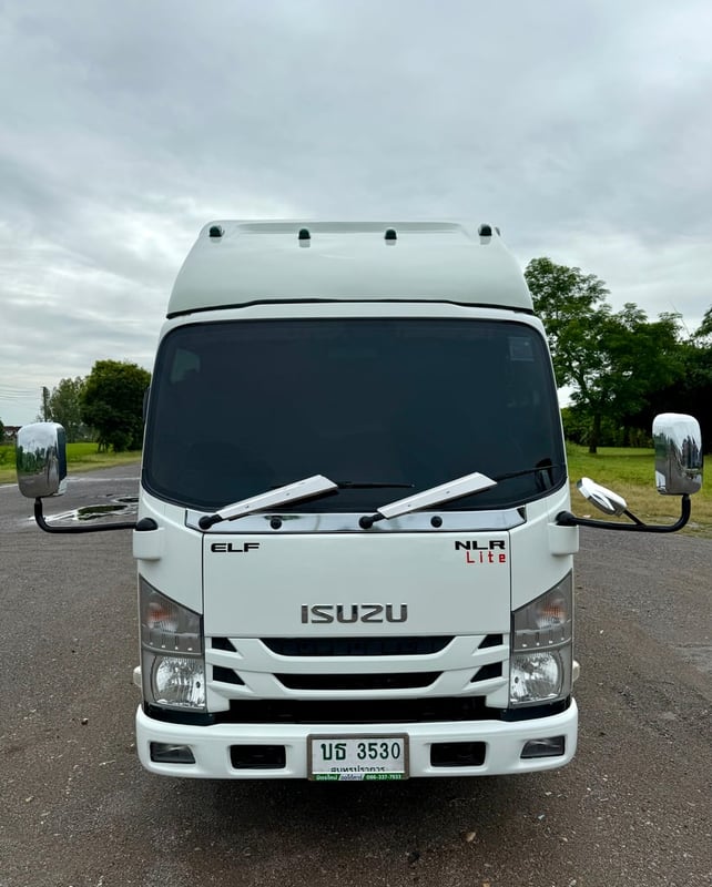 ปี 2564 NLR lite แรง (รถห้างแท้) (4 ล้อ - ไม่ติดเวลา) (รถมือเดียวป้ายแดง) (ตู้แห้ง+เปิดท้าย) เครื่องดี คัสซีสวย แอร์เย็น พ.เพาเวอร์ ก.ไฟฟ้า พวงมาลัย Airbag วิทยุ USB MP3 รถถูกคัดสรรผ่านมาตรฐาน รถสวยมาก