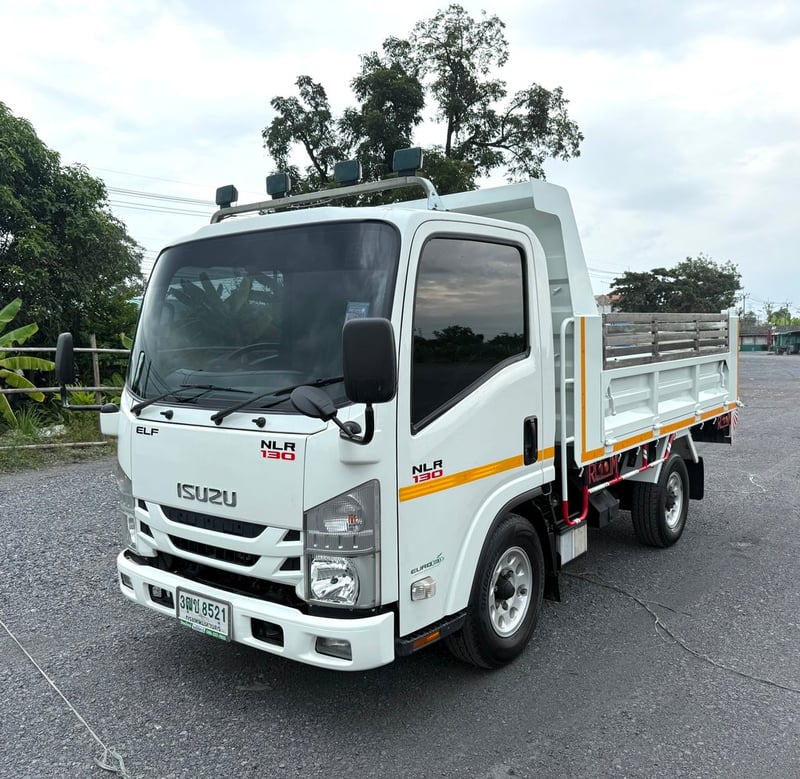 ( กระบะดั้ม เลขไมล์ 39,xxx ) NLR130 ปี 2564 (รถห้างแท้) (4 ล้อ - ไม่ติดเวลา) (รถมือเดียวป้ายแดง) เครื่องดี คัสซีสวย แอร์เย็น พ.เพาเวอร์ ก.ไฟฟ้า พวงมาลัย Airbag วิทยุ USB MP3 รถถูกคัดสรรผ่านมาตรฐาน รถสวยมาก