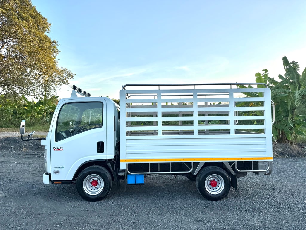 NLR130 กระบะสแตนเลส เลขไมล์ 81,xxx (4 ล้อ - ไม่ติดเวลา) (รถมือเดียวป้ายแดง) (กระบะสองแถว) เครื่องดี คัสซีสวย แอร์เย็น พ.เพาเวอร์ วิทยุ USB MP3 รถถูกคัดสรรผ่านมาตรฐาน NLR130 กระบะสแตนเลส เลขไมล์ 81,xxx (4 ล้อ - ไม่ติดเวลา) (รถมือเดียวป้ายแดง) (กระบะสองแถว) เครื่องดี คัสซีสวย แอร์เย็น พ.เพาเวอร์ วิทยุ USB MP3 รถถูกคัดสรรผ่านมาตรฐาน