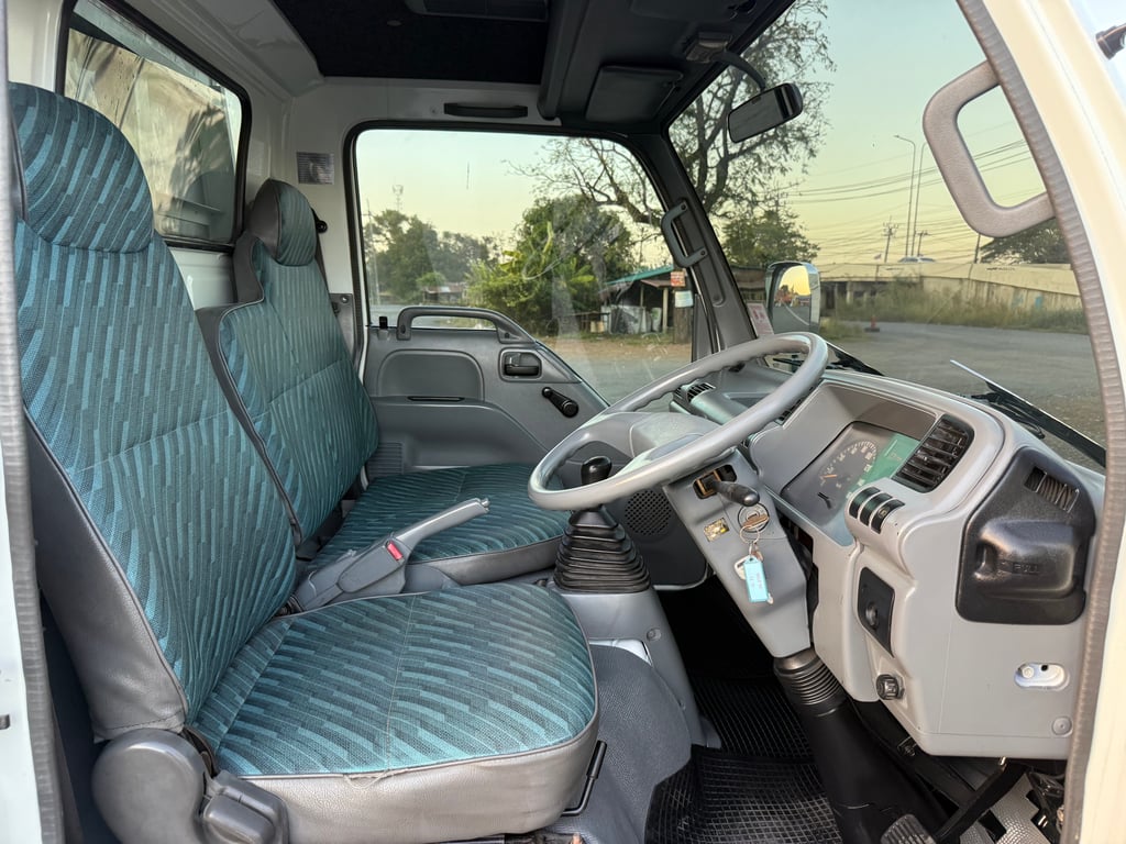 ISUZU NKR (รถห้างแท้) (การ์ตูน) เครื่อง 100 แรง เทอร์โบ (4 ล้อ-ไม่ติดเวลา) (กระบะเหล็ก+หลังคาทึบ) เครื่องดี คัสซีสวย แอร์เย็น ☎️ 086-337-7933 ก้าว ISUZU NKR (รถห้างแท้) (การ์ตูน) เครื่อง 100 แรง เทอร์โบ (4 ล้อ-ไม่ติดเวลา) (กระบะเหล็ก+หลังคาทึบ) เครื่องดี คัสซีสวย แอร์เย็น ☎️ 086-337-7933 ก้าว