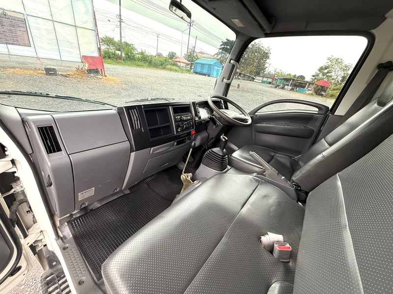 ( กระบะดั้ม เลขไมล์ 39,xxx ) NLR130 ปี 2564 (รถห้างแท้) (4 ล้อ - ไม่ติดเวลา) (รถมือเดียวป้ายแดง) เครื่องดี คัสซีสวย แอร์เย็น พ.เพาเวอร์ ก.ไฟฟ้า พวงมาลัย Airbag วิทยุ USB MP3 รถถูกคัดสรรผ่านมาตรฐาน รถสวยมาก