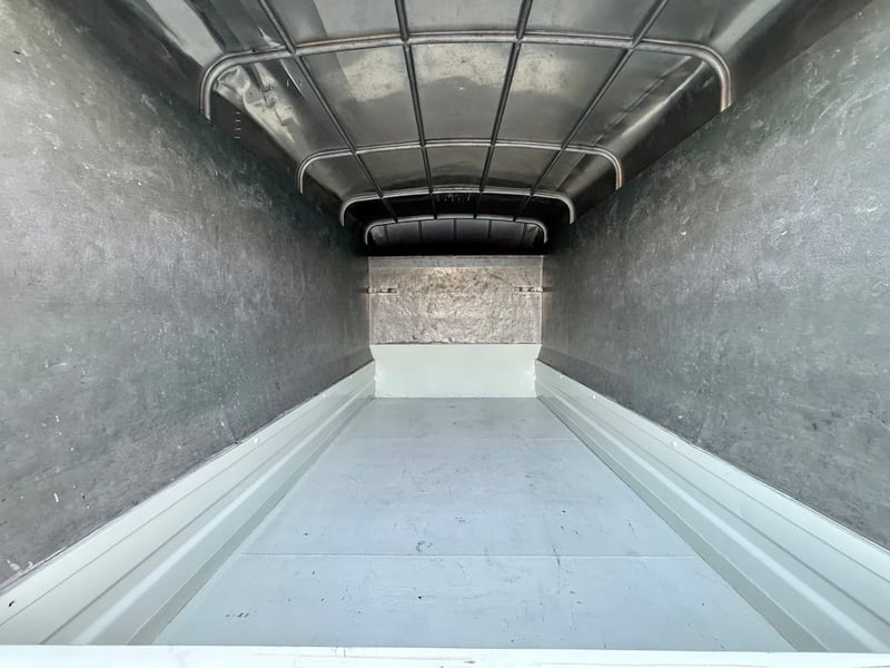 ISUZU NKR (รถห้างแท้) (การ์ตูน) เครื่อง 100 แรง เทอร์โบ (4 ล้อ-ไม่ติดเวลา) (กระบะเหล็ก+หลังคาทึบ) เครื่องดี คัสซีสวย แอร์เย็น ☎️ 086-337-7933 ก้าว