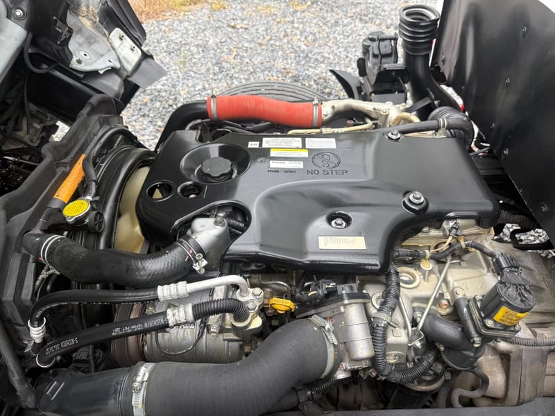 NLR130 ปี 2559 ตู้แห้ง มือเดียวป้ายแดง เครื่องดี เกียร์นิ่ม แอร์เย็น รถถูกคัดสรรผ่านมาตรฐาน