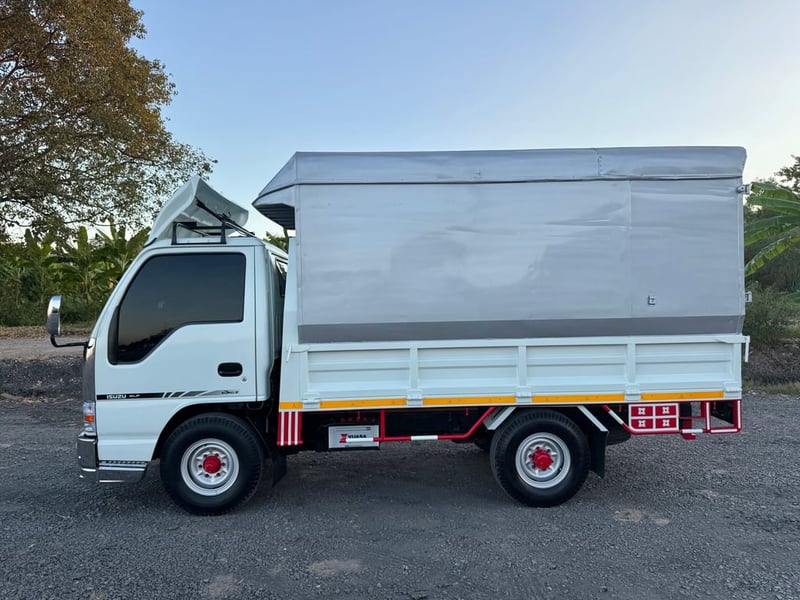 ISUZU NKR (รถห้างแท้) (การ์ตูน) เครื่อง 100 แรง เทอร์โบ (4 ล้อ-ไม่ติดเวลา) (กระบะเหล็ก+หลังคาทึบ) เครื่องดี คัสซีสวย แอร์เย็น ☎️ 086-337-7933 ก้าว