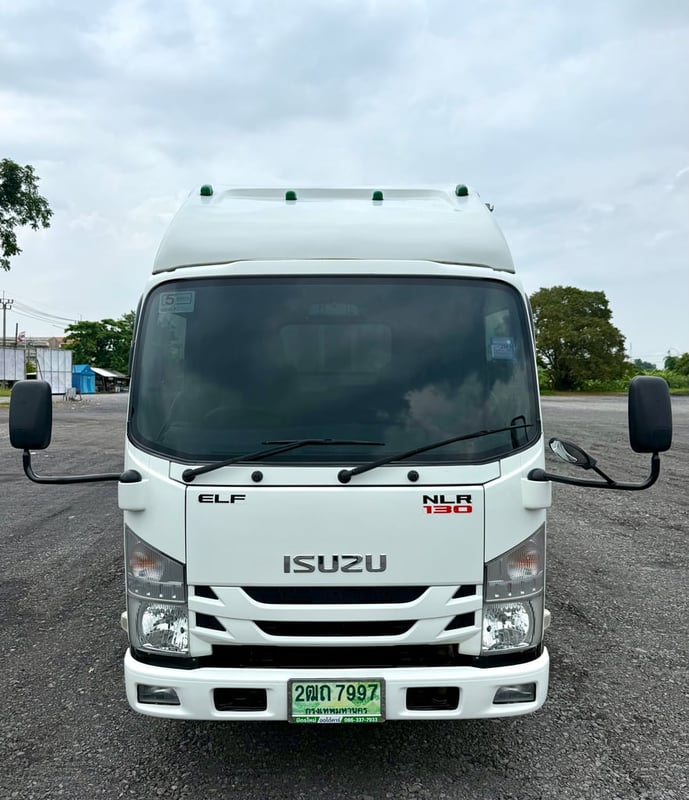 แถมป้ายประมูล NLR130 ปี 2564 (4 ล้อ - ไม่ติดเวลา) (รถมือเดียวป้ายแดง) (ตู้แห้ง+เปิดท้าย) เครื่องดี คัสซีสวย แอร์เย็น พ.เพาเวอร์ ก.ไฟฟ้า พวงมาลัย Airbag วิทยุ USB MP3 รถถูกคัดสรรผ่านมาตรฐาน