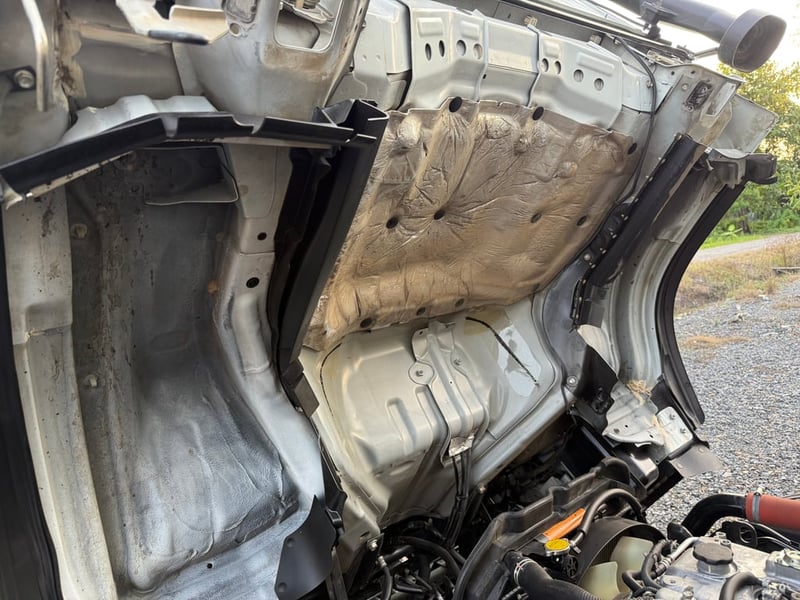 NLR130 ปี 2563 (4 ล้อ - ไม่ติดเวลา) (รถมือเดียวป้ายแดง) (กระบะสองแถว) เครื่องดี คัสซีสวย แอร์เย็น พ.เพาเวอร์ ก.ไฟฟ้า พวงมาลัย Airbag วิทยุ USB MP3 รถถูกคัดสรรผ่านมาตรฐาน