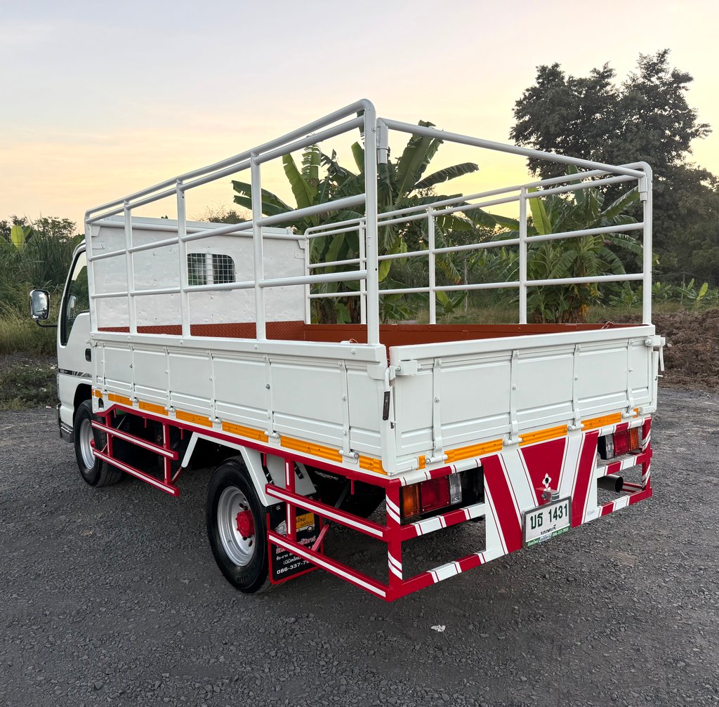 ISUZU NKR (รถห้างแท้) (ตาเพชร) เครื่อง 100 แรง เทอร์โบ (4 ล้อ-ไม่ติดเวลา) (กระบะพื้นเหล็ก+คอกเหล็ก) เครื่องดี คัสซีสวย แอร์เย็น ☎️ 086-337-7933 ก้าว ISUZU NKR (รถห้างแท้) (ตาเพชร) เครื่อง 100 แรง เทอร์โบ (4 ล้อ-ไม่ติดเวลา) (กระบะพื้นเหล็ก+คอกเหล็ก) เครื่องดี คัสซีสวย แอร์เย็น ☎️ 086-337-7933 ก้าว