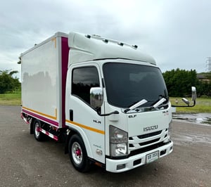 ปี 2564 NLR lite แรง (รถห้างแท้) (4 ล้อ - ไม่ติดเวลา) (รถมือเดียวป้ายแดง) (ตู้แห้ง+เปิดท้าย) เครื่องดี คัสซีสวย แอร์เย็น พ.เพาเวอร์ ก.ไฟฟ้า พวงมาลัย Airbag วิทยุ USB MP3 รถถูกคัดสรรผ่านมาตรฐาน รถสวยมาก