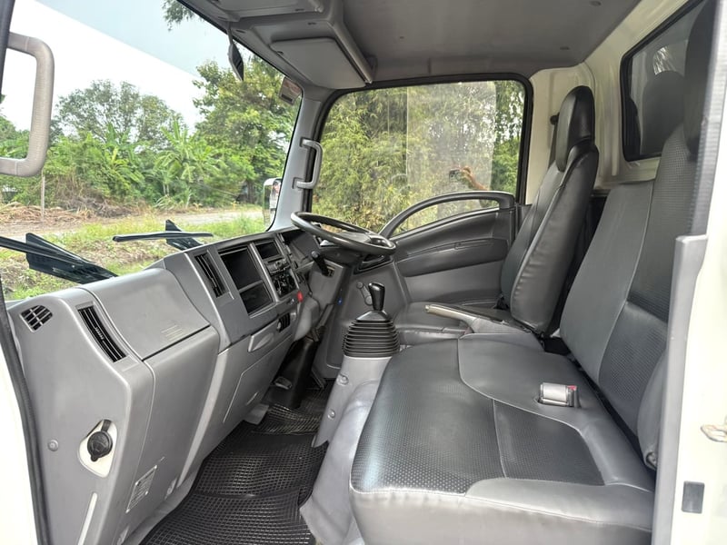 NLR130 แรง ปี 2559 (รถห้างแท้) (4 ล้อ - ไม่ติดเวลา) (รถมือเดียวป้ายแดง) (ตู้แห้ง+เปิดท้าย) เครื่องดี คัสซีสวย แอร์เย็น พ.เพาเวอร์ วิทยุ USB MP3 รถถูกคัดสรรผ่านมาตรฐาน รถสวยมาก NLR130 แรง ปี 2559 (รถห้างแท้) (4 ล้อ - ไม่ติดเวลา) (รถมือเดียวป้ายแดง) (ตู้แห้ง+เปิดท้าย) เครื่องดี คัสซีสวย แอร์เย็น พ.เพาเวอร์ วิทยุ USB MP3 รถถูกคัดสรรผ่านมาตรฐาน รถสวยมาก