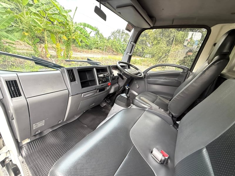 NLR130 แรง ปี 2559 (รถห้างแท้) (4 ล้อ - ไม่ติดเวลา) (รถมือเดียวป้ายแดง) (ตู้แห้ง+เปิดท้าย) เครื่องดี คัสซีสวย แอร์เย็น พ.เพาเวอร์ วิทยุ USB MP3 รถถูกคัดสรรผ่านมาตรฐาน รถสวยมาก NLR130 แรง ปี 2559 (รถห้างแท้) (4 ล้อ - ไม่ติดเวลา) (รถมือเดียวป้ายแดง) (ตู้แห้ง+เปิดท้าย) เครื่องดี คัสซีสวย แอร์เย็น พ.เพาเวอร์ วิทยุ USB MP3 รถถูกคัดสรรผ่านมาตรฐาน รถสวยมาก