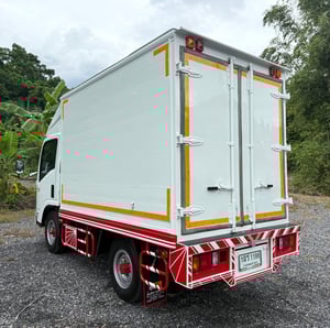 NLR130 ปี 2559 ตู้แห้ง มือเดียวป้ายแดง เครื่องดี เกียร์นิ่ม แอร์เย็น รถถูกคัดสรรผ่านมาตรฐาน