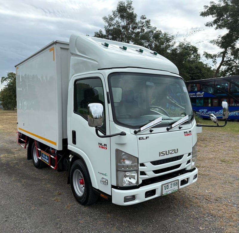 NLR130 ปี 2020 (4 ล้อ - ไม่ติดเวลา) (รถมือเดียวป้ายแดง) (ตู้แห้ง+เปิดท้าย) เครื่องดี คัสซีสวย แอร์เย็น พ.เพาเวอร์ ก.ไฟฟ้า พวงมาลัย Airbag วิทยุ USB MP3 รถถูกคัดสรรผ่านมาตรฐาน NLR130 ปี 2020 (4 ล้อ - ไม่ติดเวลา) (รถมือเดียวป้ายแดง) (ตู้แห้ง+เปิดท้าย) เครื่องดี คัสซีสวย แอร์เย็น พ.เพาเวอร์ ก.ไฟฟ้า พวงมาลัย Airbag วิทยุ USB MP3 รถถูกคัดสรรผ่านมาตรฐาน