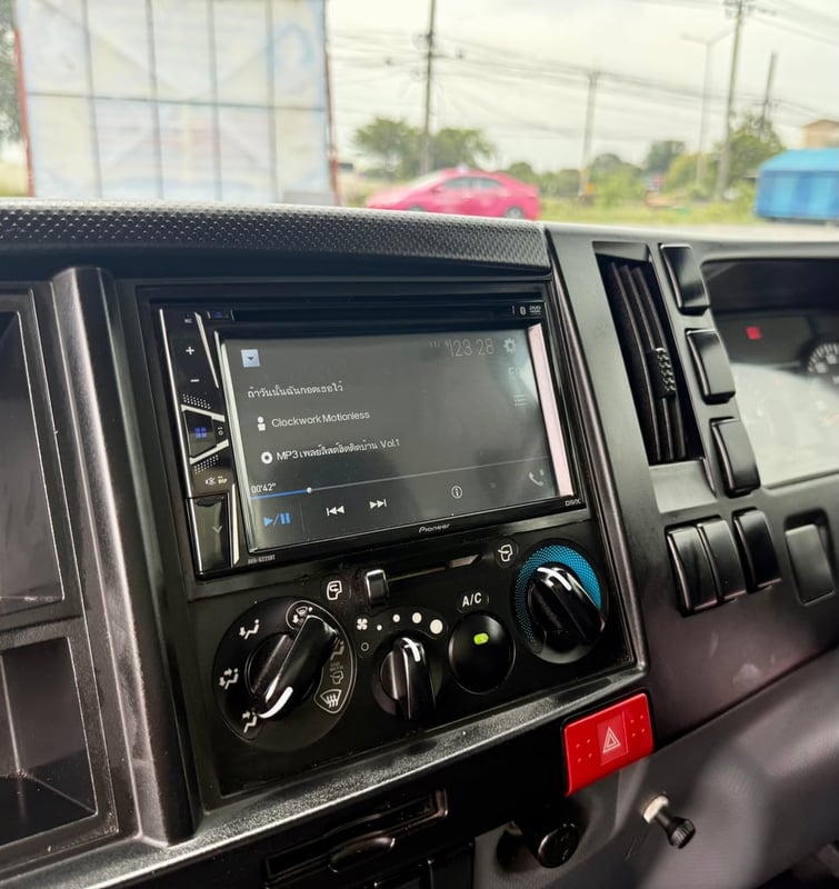 แถมป้ายประมูล NLR130 ปี 2564 (4 ล้อ - ไม่ติดเวลา) (รถมือเดียวป้ายแดง) (ตู้แห้ง+เปิดท้าย) เครื่องดี คัสซีสวย แอร์เย็น พ.เพาเวอร์ ก.ไฟฟ้า พวงมาลัย Airbag วิทยุ USB MP3 รถถูกคัดสรรผ่านมาตรฐาน