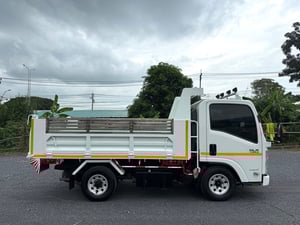 ( กระบะดั้ม เลขไมล์ 39,xxx ) NLR130 ปี 2564 (รถห้างแท้) (4 ล้อ - ไม่ติดเวลา) (รถมือเดียวป้ายแดง) เครื่องดี คัสซีสวย แอร์เย็น พ.เพาเวอร์ ก.ไฟฟ้า พวงมาลัย Airbag วิทยุ USB MP3 รถถูกคัดสรรผ่านมาตรฐาน รถสวยมาก