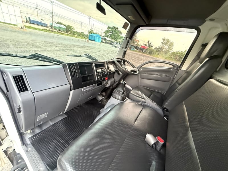 NLR130 ปี 2563 (4 ล้อ - ไม่ติดเวลา) (รถมือเดียวป้ายแดง) (ตู้แห้ง+เปิดท้าย) เครื่องดี คัสซีสวย แอร์เย็น พ.เพาเวอร์ ก.ไฟฟ้า พวงมาลัย Airbag วิทยุ USB MP3 รถถูกคัดสรรผ่านมาตรฐาน NLR130 ปี 2563 (4 ล้อ - ไม่ติดเวลา) (รถมือเดียวป้ายแดง) (ตู้แห้ง+เปิดท้าย) เครื่องดี คัสซีสวย แอร์เย็น พ.เพาเวอร์ ก.ไฟฟ้า พวงมาลัย Airbag วิทยุ USB MP3 รถถูกคัดสรรผ่านมาตรฐาน