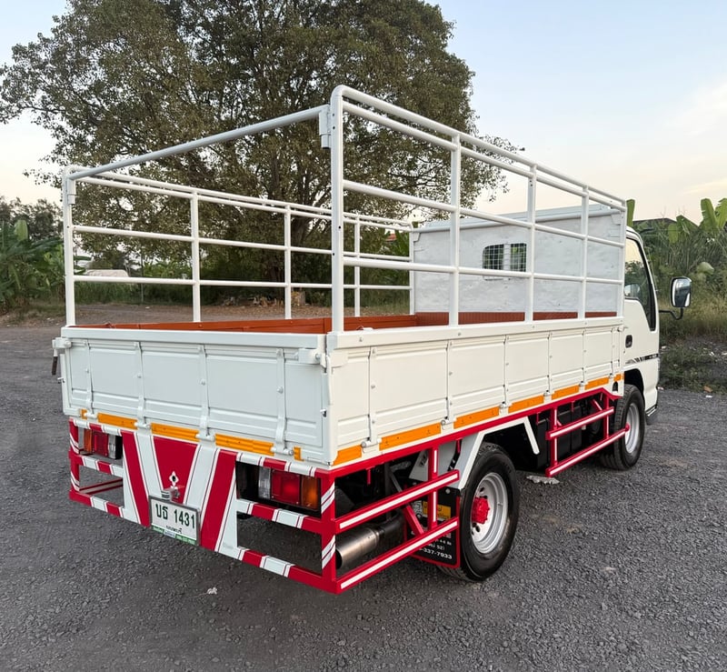 ISUZU NKR (รถห้างแท้) (ตาเพชร) เครื่อง 100 แรง เทอร์โบ (4 ล้อ-ไม่ติดเวลา) (กระบะพื้นเหล็ก+คอกเหล็ก) เครื่องดี คัสซีสวย แอร์เย็น ☎️ 086-337-7933 ก้าว ISUZU NKR (รถห้างแท้) (ตาเพชร) เครื่อง 100 แรง เทอร์โบ (4 ล้อ-ไม่ติดเวลา) (กระบะพื้นเหล็ก+คอกเหล็ก) เครื่องดี คัสซีสวย แอร์เย็น ☎️ 086-337-7933 ก้าว